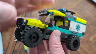 Review of Lego City promotional set 40582 4x4 Off-road Ambulance