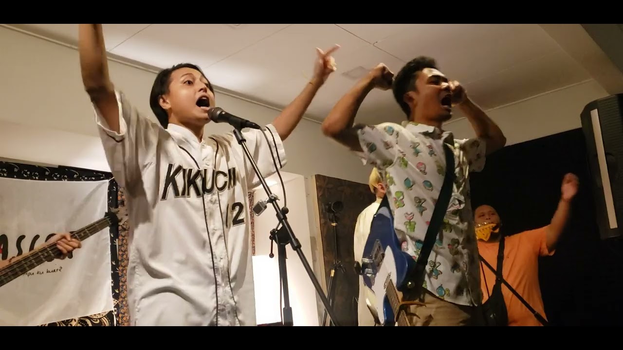 Mascot - Menangis | [Live] New Blood 2022