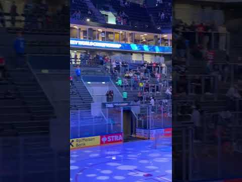 Video Ice hockey world championship 2026 Freiburg prima della partita Italia -Canada