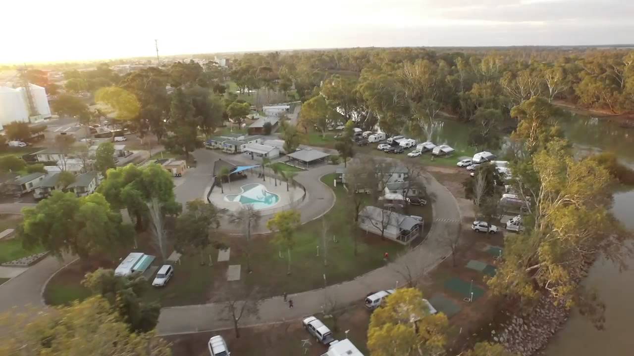 Swan Hill Big 4 Riverside YouTube