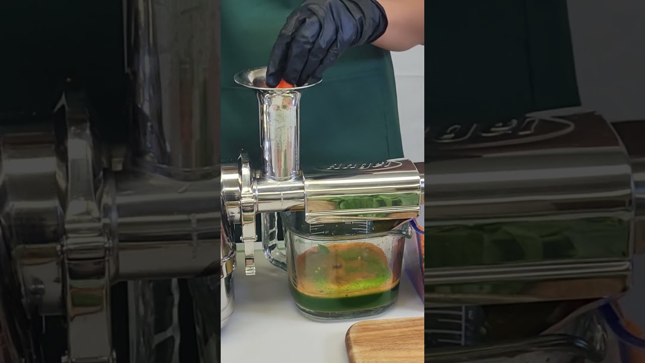 Baby Spinach Carrot Juice with Angel