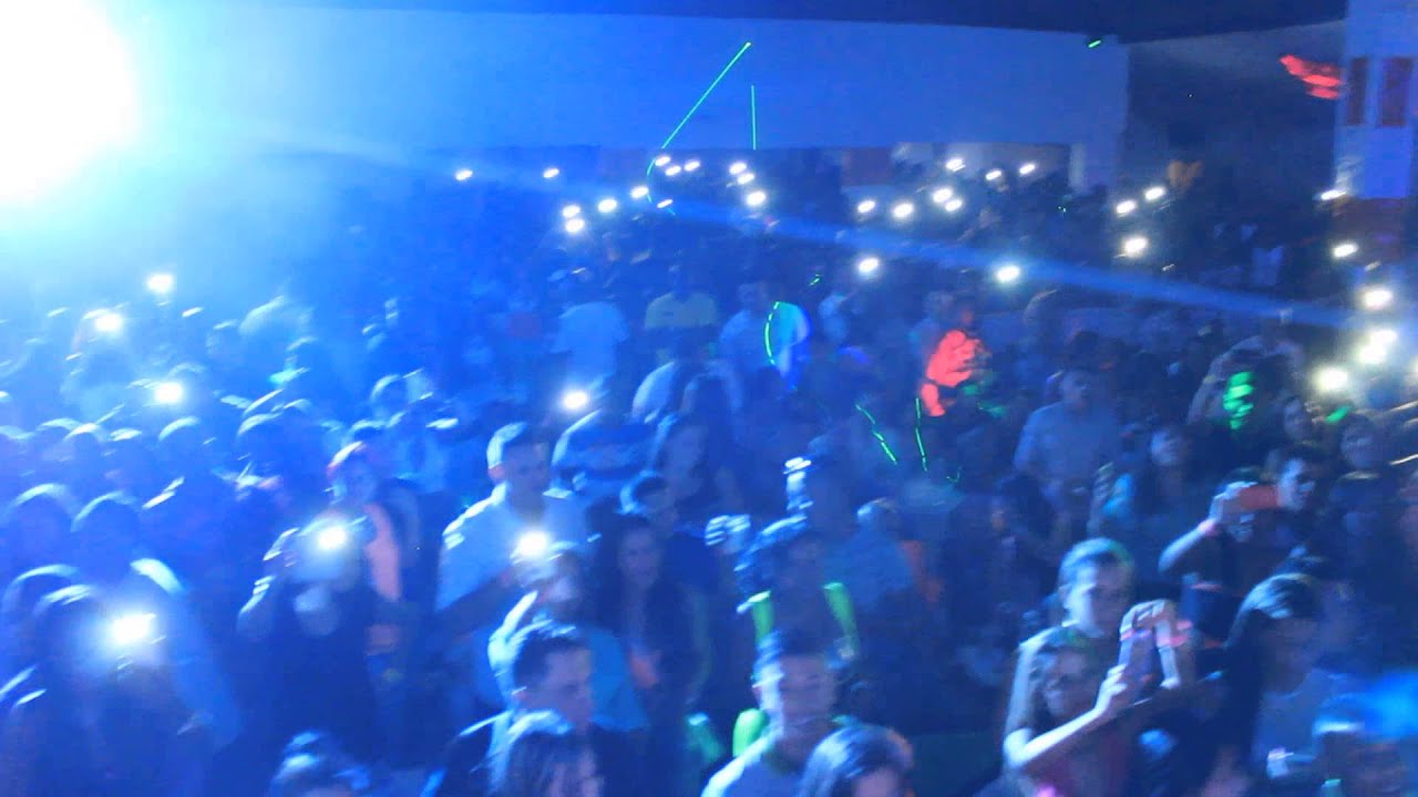 ROBERTO LUGO EN DANCING, LO SIENTO, CALI 2015. YouTube