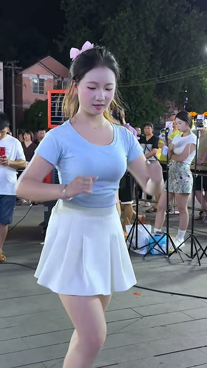 Hot tiktok 939 . #beautifulgirl #dancing #streetdance #hotshorts #dancer #dj #music