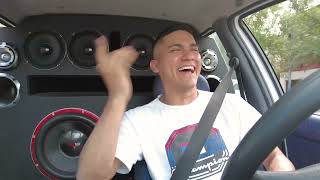 ESCUCHANDO SEMBRANDO EL TERROR (REMIX) POR VILLA GESELL EN UN AUTO RE PICANTE