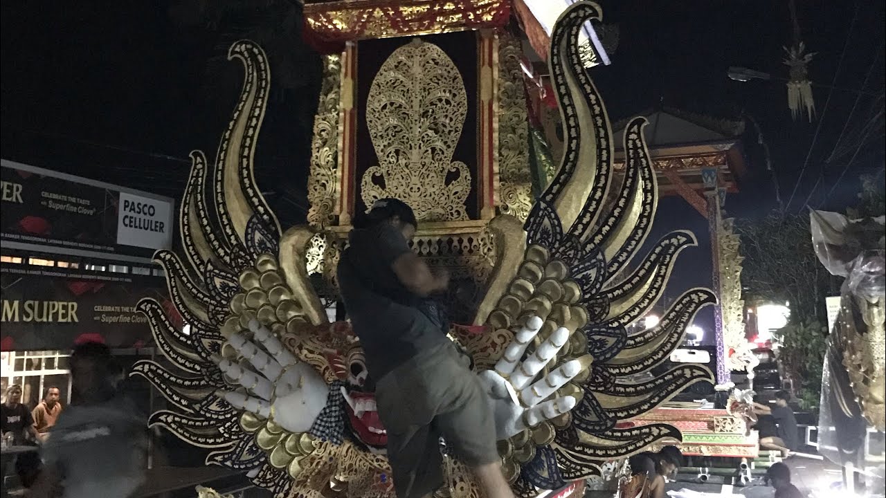 Cuplikan proses pembuatan bade              PURI PAYANGAN !!! #bade #ngabenbali #prosespembuatan