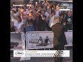 Park Chan-wook, président du jury, prend un instant pour aller à la rencontre du public cannois !