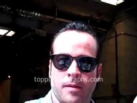 Jason Lee - Signing Autographs at "Live with Regis...