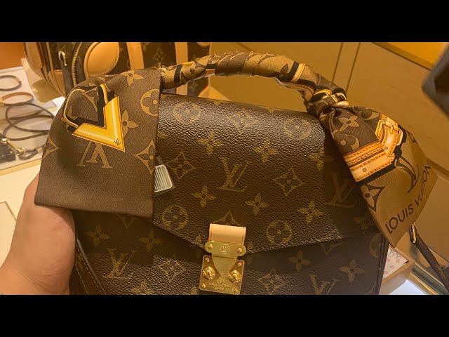 LOUIS VUITTON POCHETTE METIS Wrapping Tutorial with Bandeau 