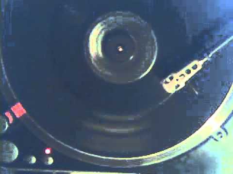 Watch YUMBO Duo Cuadrado Neira de Ecuador - A Bailar el Carnaval (196?) on YouTube Watch YUMBO Duo Cuadrado Neira de Ecuador - A Bailar el Carnaval (196?) on YouTube