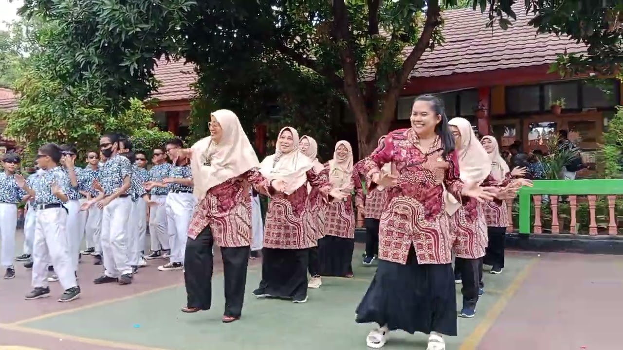 Spesial perfomance//guru murid 2023 SDN PENGADEGAN 03