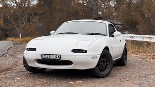 Reviewing The 1990 Mazda MX5 Miata (Are They Any Good?)
