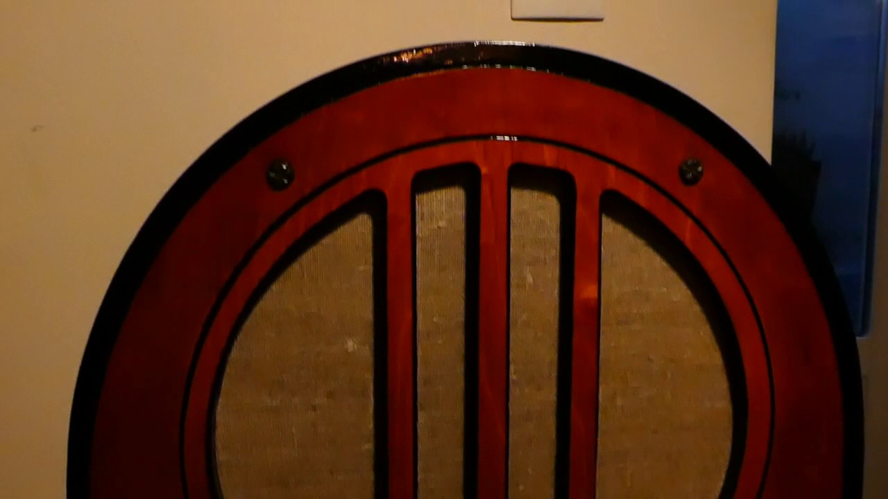 Bluetooth speaker system 1934 Philco model 84B with FM radio and Aux inputs.