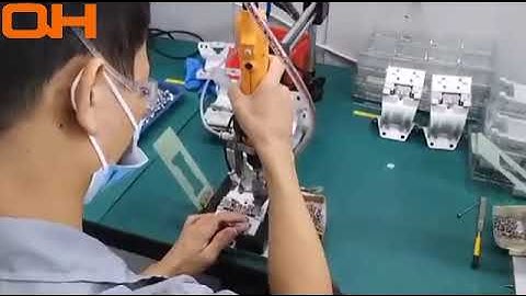 Máy bắt vít cầm tay cấp vít hoàn toàn tự động