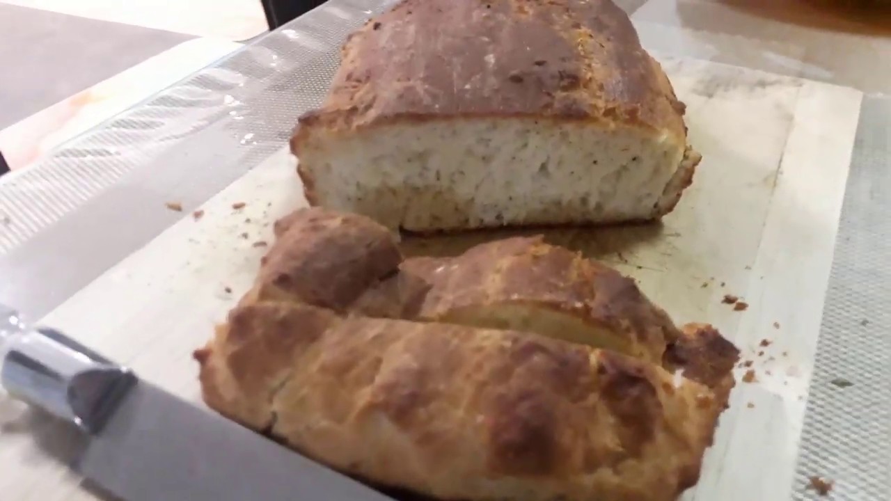 01 [COOKING WITH IMAAN] Oregano Parmesan Bread YouTube