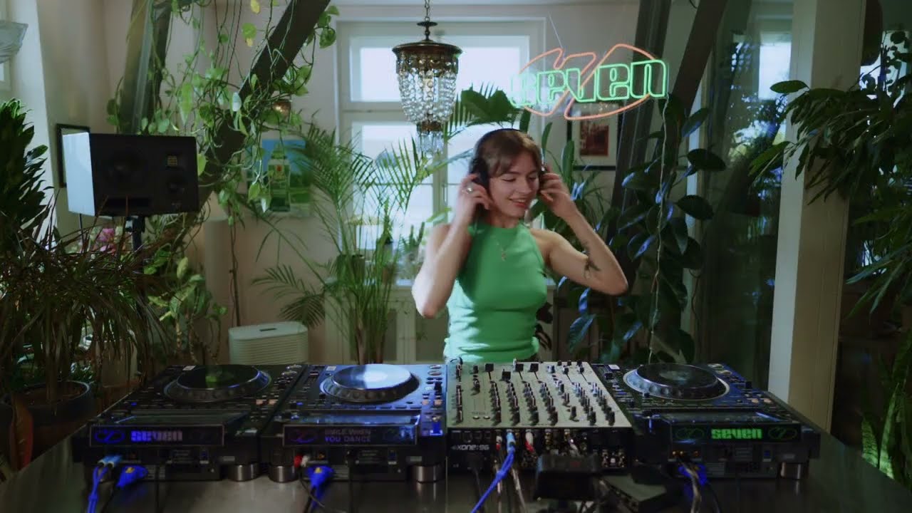 SEVEN Mix 053 - Eva Selezneva