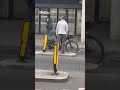 Herec Cumberbatch se ostře pohádal s cyklistou v centru Londýna