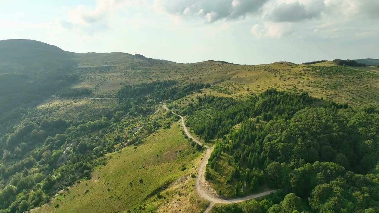Прохода Кашана и хижа Мургана залезно - Kashana pass and Murgana hut at sunset