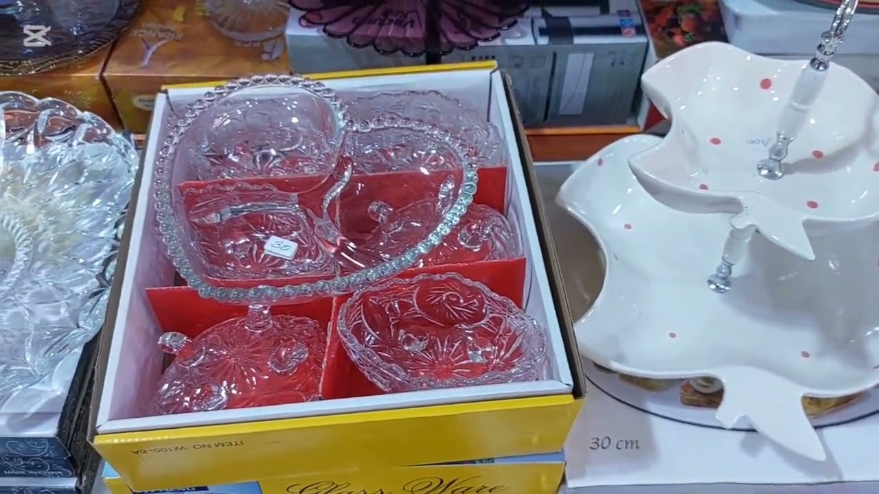 ماعرفت مانختار حرت😏خاصني ماعن الكوزينة:wow I can't choose 😢 help me 🏺🍴🥛