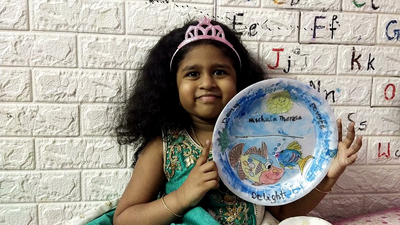 A moving boat ⛵ in a paper plate