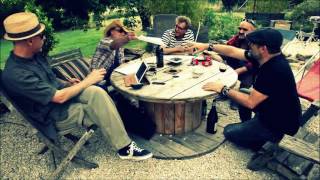 Axel Code Makeba Cover