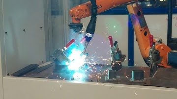 Tig welding with robot arm