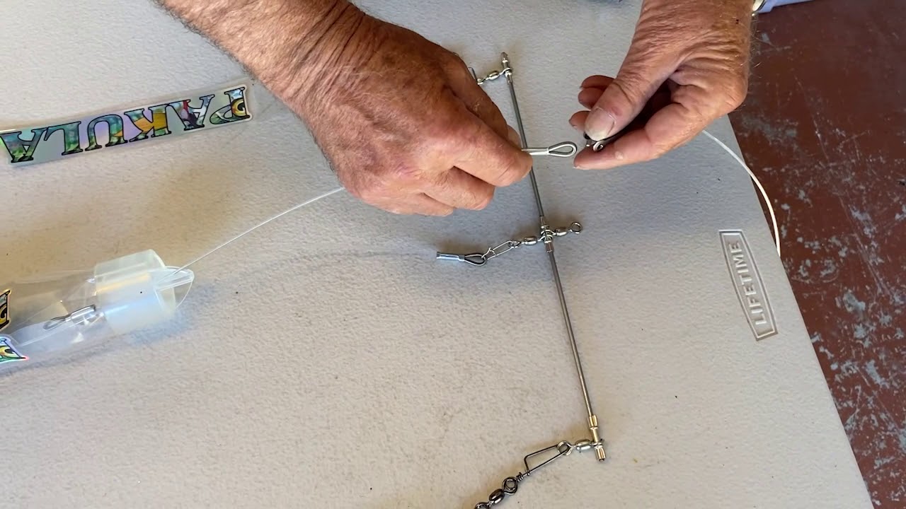 Hooked Lure to a a Spreader Bar