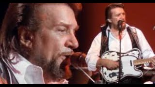 The Secret Waylon Jennings Album That Never Got Released