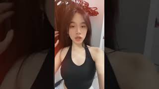 cewek tik tok goyang || DJ Tante culik aku dong
