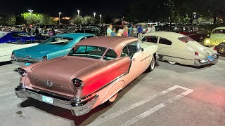 El 1954 Ford va a su primer show de carros clásicos y no esperaba que pasara esto…