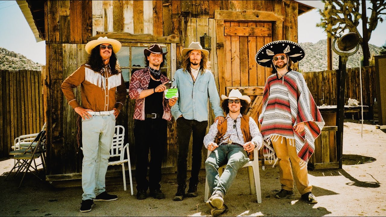 Dogs In A Pile - ¿Por Qué, Pedro? - Official Music Video