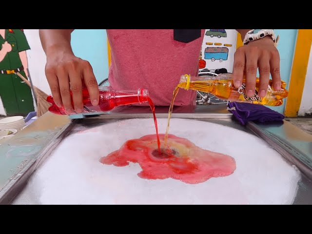 Red STING & Gold STING energy drink to make Thai style ice cream rolls | I Love Foods