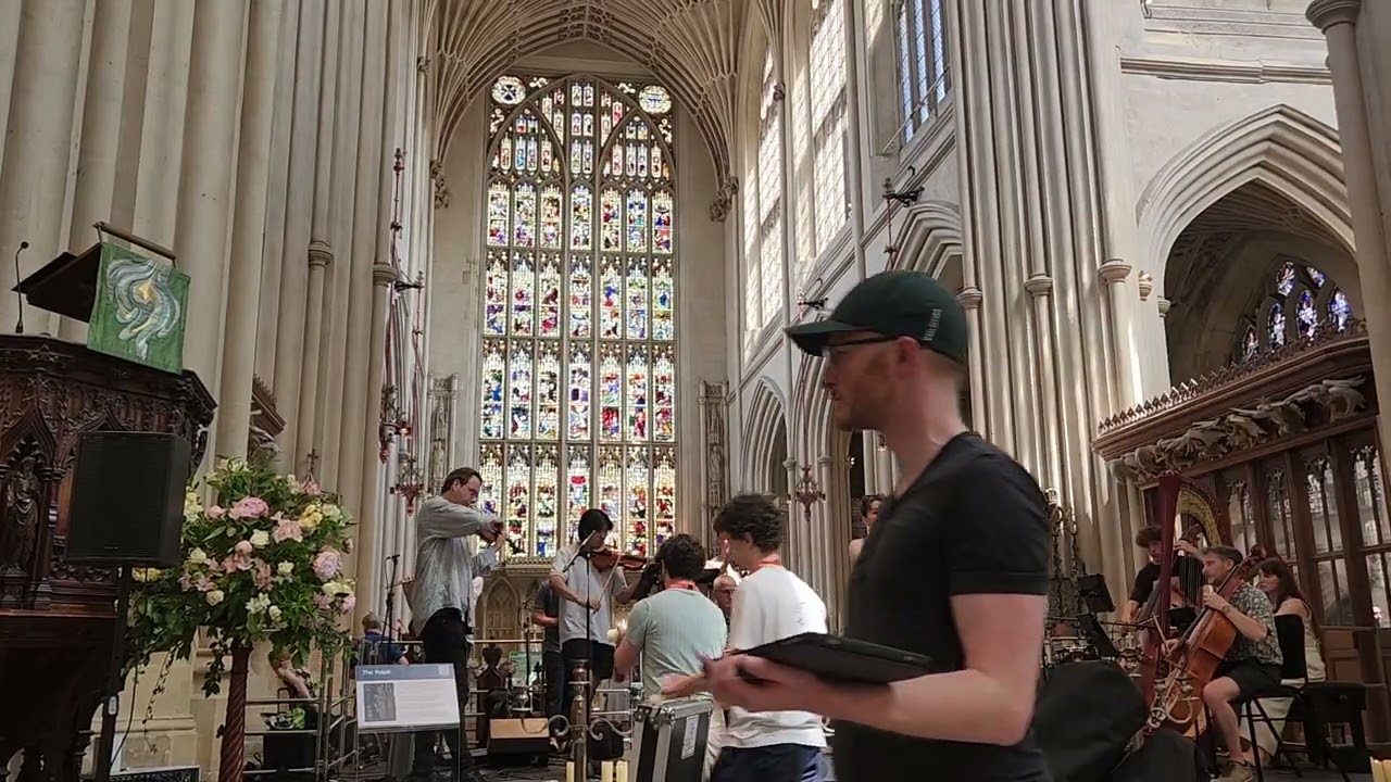 West End performers at Bath Abbey