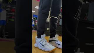 Nike HYPERSET еще не сняты с продажи  —  вы ещё можете успеть купить их на нашем сайте KINASH.RU