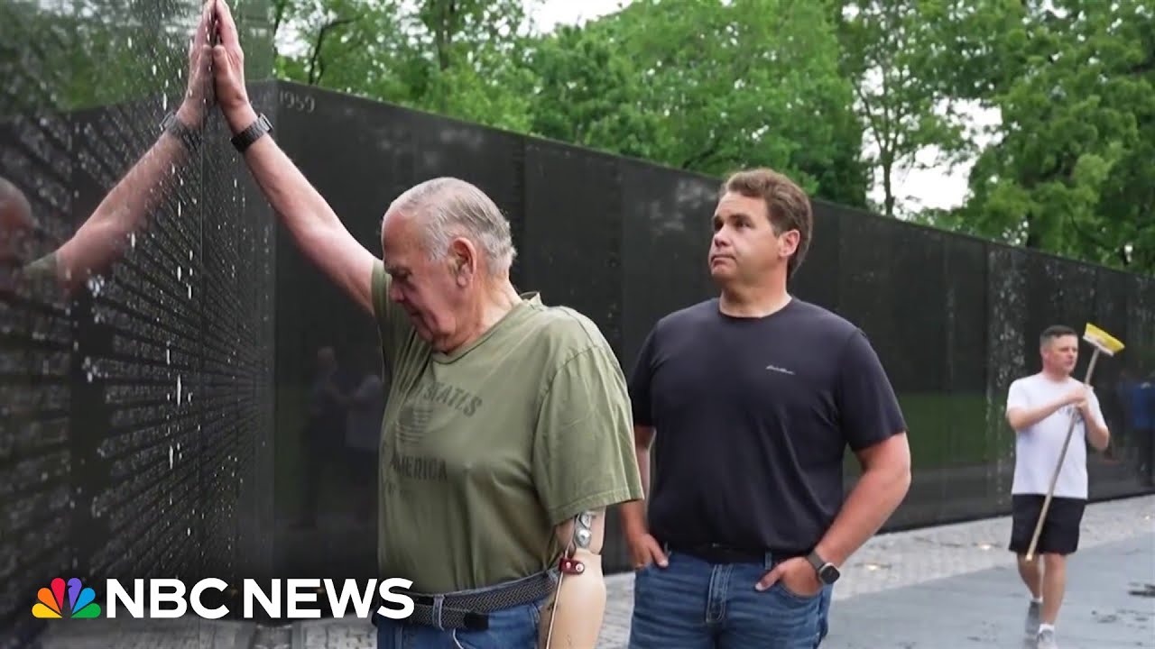 ‘Emotional’ and ‘humbling’: Veterans in Congress participate in washing of Vietnam Veterans Memorial