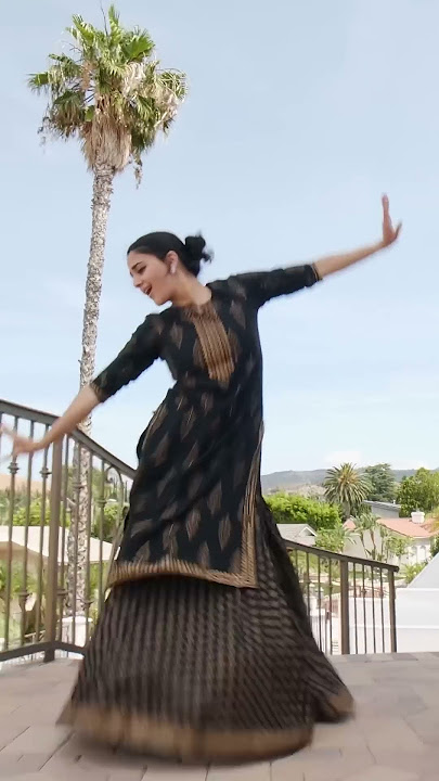 Barso Re | Dance Trend | Bollywood Expressions | Viral