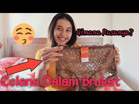 Review celana dalam dikamar