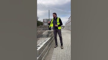 How to build a Secura Grand retaining wall with geo grid - explained in 60 secs (ish)! 👷🧱