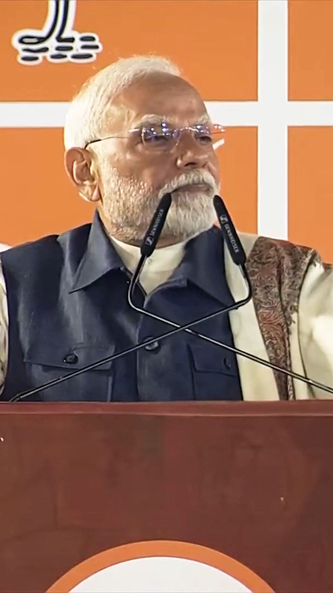 PM Modi exposes how spreading lies has become a reality of Congress and its family | #shorts