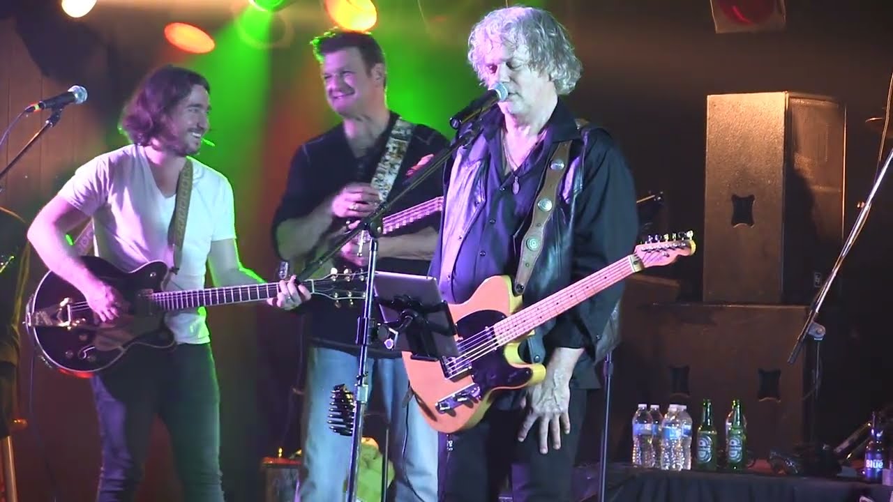 ''TRAPPED'' - THE BOSS REVUE @ The Token Lounge; March 2022