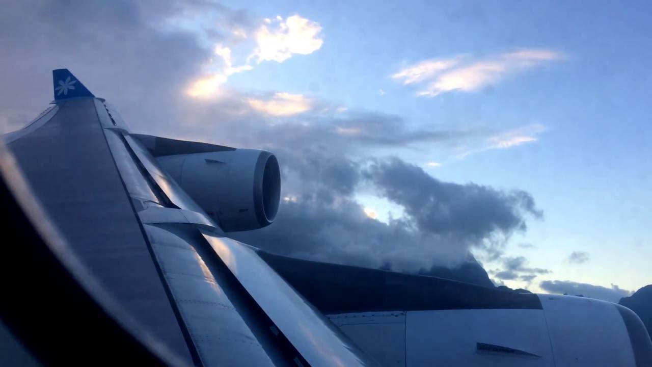 AIR TAHITI NUI 101 UNUSUAL APPROACH LANDING AND TAXI IN TAHITI FAA'A