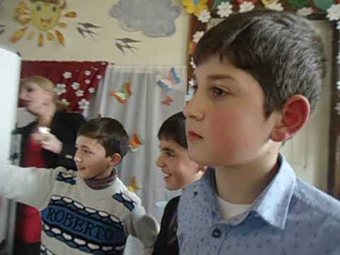 ჩხარის N2 საჯარო სკოლაში ღონისძიება - „ლამაზად შვილის აღმზრდელი დედა მიცვნია ღმერთადა“ გამართა