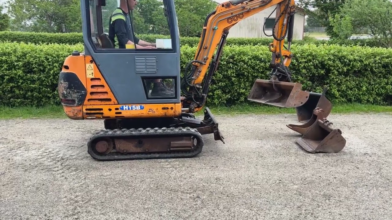 Minigrävare Hanix H15B plus 