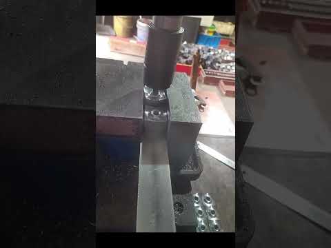 Video Guide Choose Between Custom & Standard Industrial Blades