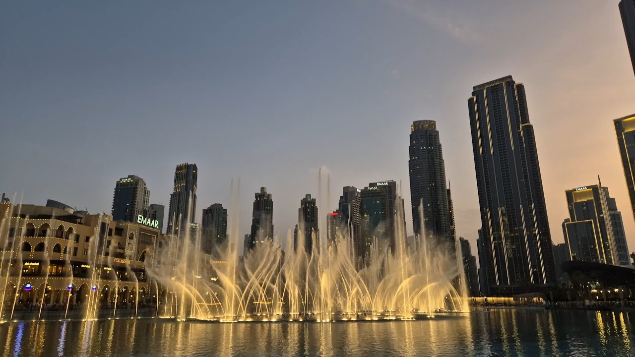 The Dubai Fountain - For The Win (dusk)
