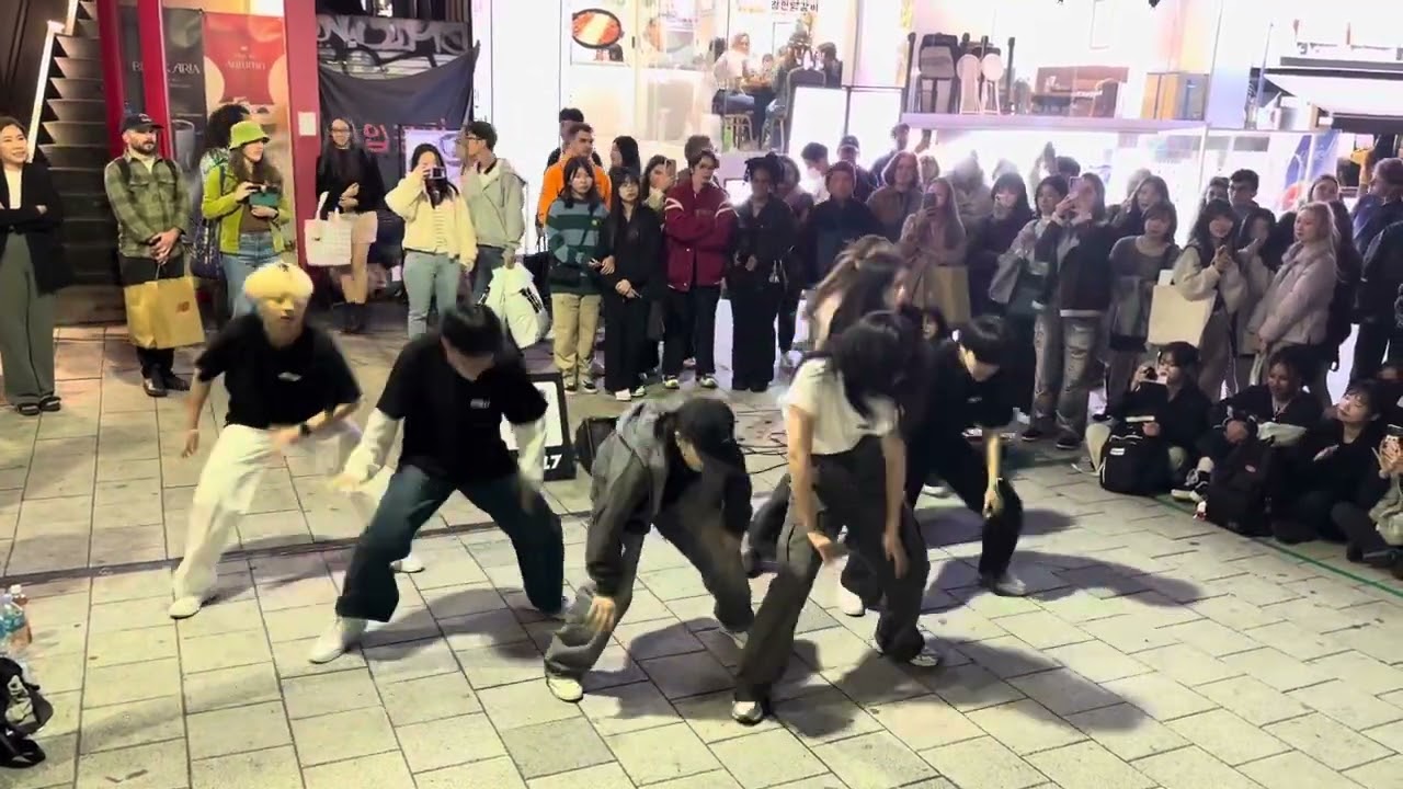 HONGDAE K-POP BUSKING - [BTS] Mic Drop (2)