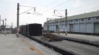2012 10 06九曲堂7802(600)次貨物列車通過本務R138