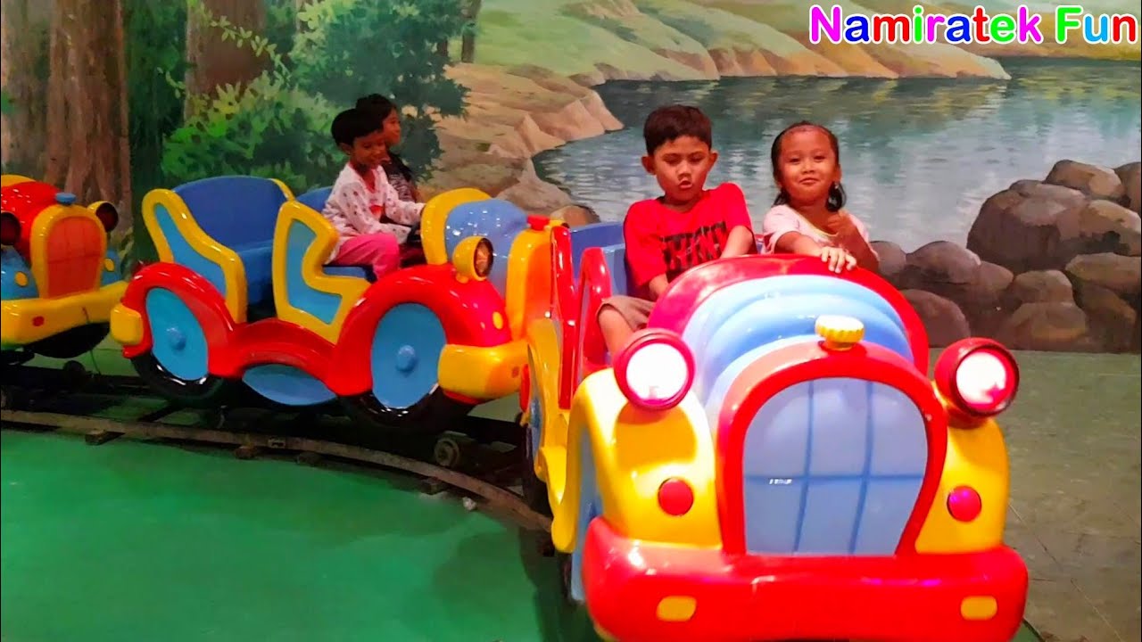 Hore Balita Lucu Bermain Mainan Anak Naik Odong Odong Kereta Api Anak