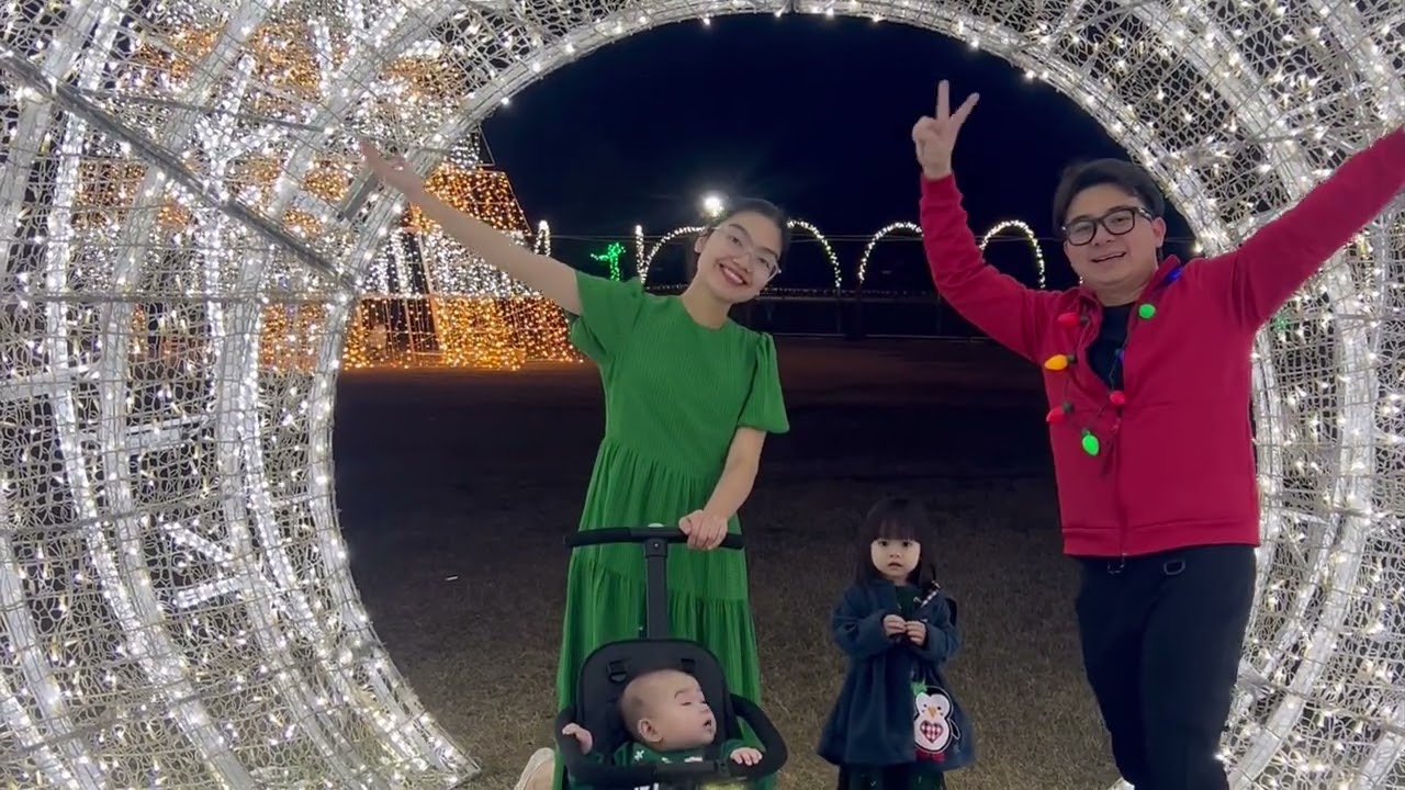 Dewberry Farm Waller Tx christmas