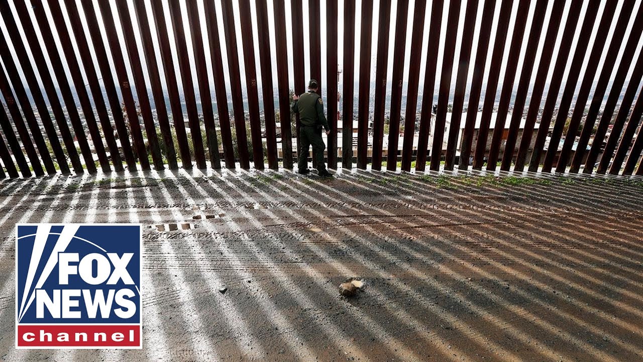 Exclusive Look: How migrant caravan is overwhelming US agents - YouTube