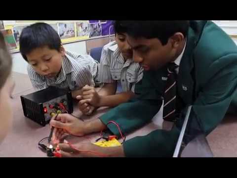 A.B. Paterson College - UQ Science Ambassadors